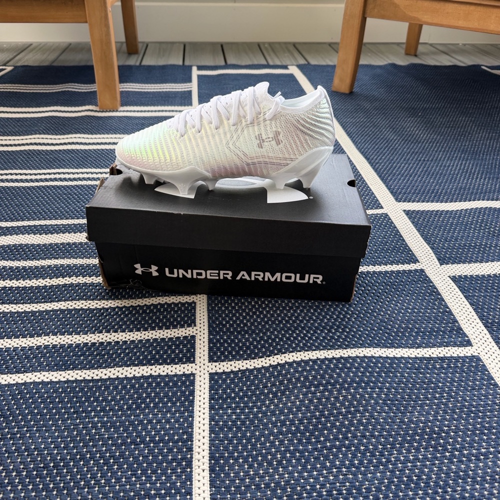 BRAND NEW Under Armour White Iridescent Soccer Cleats
